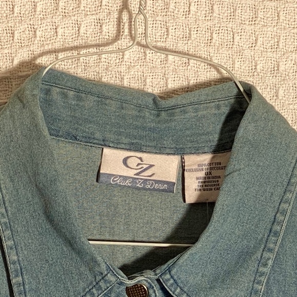 Womans Denim and Sequin SNAP Shirt by Club Z Denim Size 0X - Picture 3 of 12